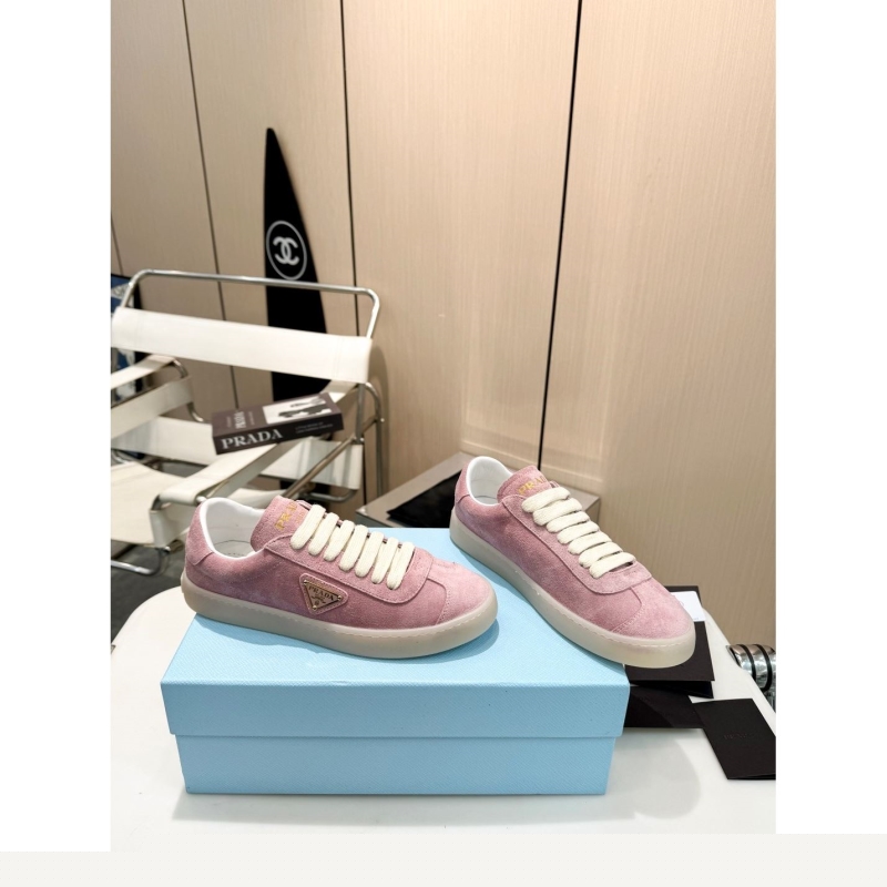 Pra*a casual shoes